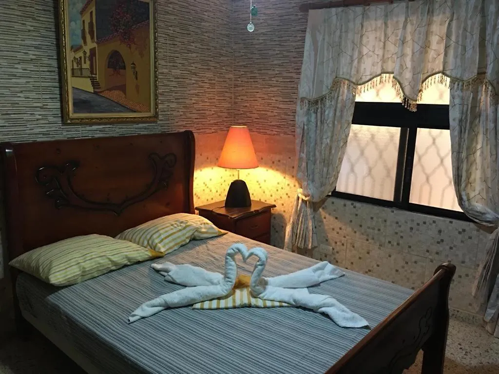 بيت ضيافة فندق Guest-House Alquiler سانتو دومينجو